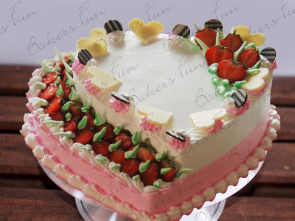 Double Autin Strawberry Cake Order Online At Bakers Fun